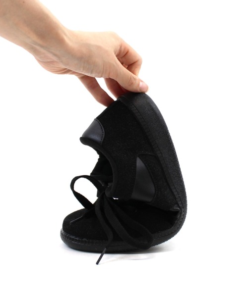 VIVIAN（ヴィヴィアン）の「メンズ レディース ローテク異素材レースアップスニーカー（スニーカー・レディース・アイボリー/シルバー/ブラック/ベージュ/ナチュラル/シルバー系その他/クリアブラック/ベージュ系その他3/ブラウン系その他6/サンドベージュ/ホワイト系その他4・41/39/37/35/45/43）」の12枚目の写真