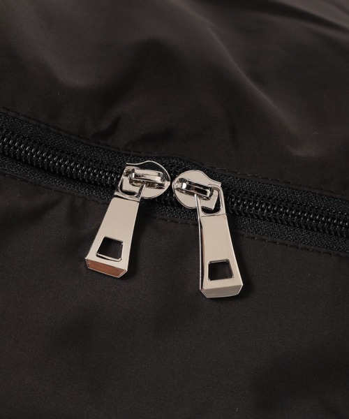 LAKOLE（ラコレ）の「ギャザーチュールミニショルダーバッグ / 138964（ショルダーバッグ・レディース・ライトグレー/ブラック/オフホワイト/ネイビー・FREE）」の13枚目の写真