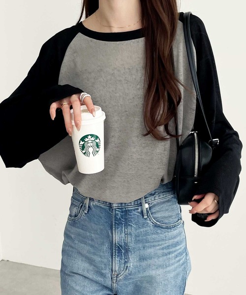 FIRST MOOD(ファーストムード)の「《FIRSTMOODコラボ》ラグラン切替配色スラブシアーカットソー(Tシャツ/カットソー・レディース・ブラック/チャコールグレー/ネイビー・MEDIUM/LARGE)」の22枚目の写真