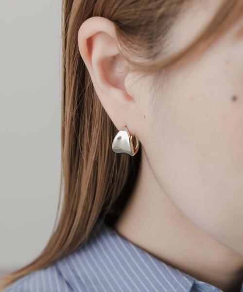 SMELLY（スメリー）の「メタルワンタッチピアス（ピアス（両耳用）・レディース・シルバー/ゴールド・-）」の9枚目の写真