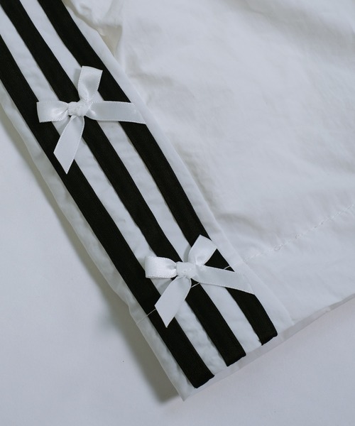 shopnikoniko（ショップニコニコ）の「サイドラインリボン ナイロン ショートパンツ ラインパンツ（その他パンツ・レディース・ホワイト/ブラック・フリー）」の11枚目の写真