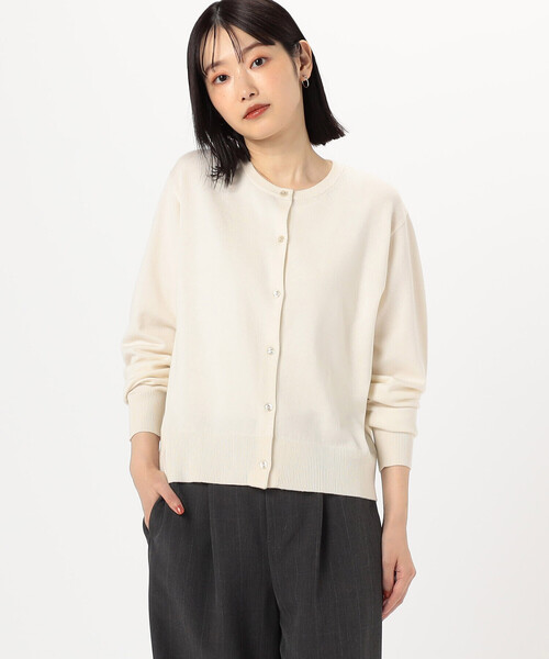 COMME CA ISM(コムサイズム)の「【 マシンウォッシャブル 】ベーシックカーディガン(カーディガン/ボレロ・レディース・チャコール/ブラック/レッド/ホワイト・LARGE/MEDIUM)」の8枚目の写真