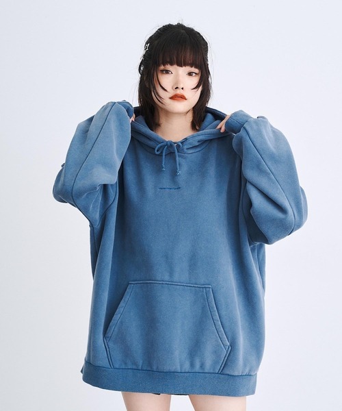 17HR（セブンティーンアワーズ）の「【ユニセックス】オーバーサイズピグメントパーカー（パーカー・レディース・ブルー/ブラック・FREE）」の5枚目の写真