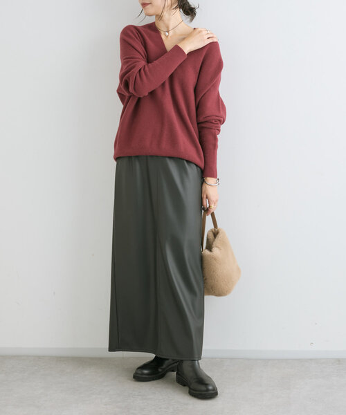 RIVE DROITE（リヴドロワ）の「【ストレッチ性抜群】レザーライクタイトスカート（スカート・レディース・ブラック/ライトベージュ・38/36）」の12枚目の写真