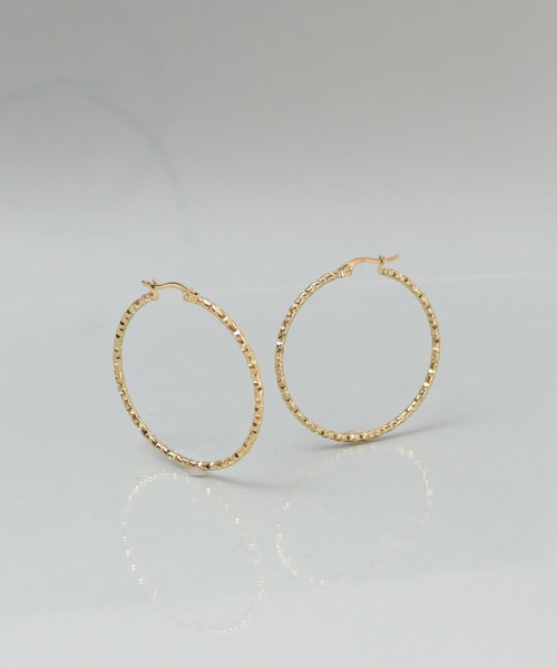 ieLS（イエルズ）の「金属アレルギー対応 「ieLS」ステンレス　カッティングフープピアス（ピアス（両耳用）・レディース・シルバー/ゴールド・ONE SIZE）」の3枚目の写真