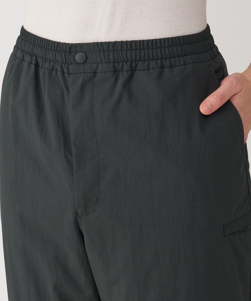 無印良品(ムジルシリョウヒン)の「〔MUJI WALKER〕紳士 撥水保温ウィンドパンツ(その他パンツ・メンズ・ブラック/ネイビー/グレー系・S/M/L/XL)」の9枚目の写真