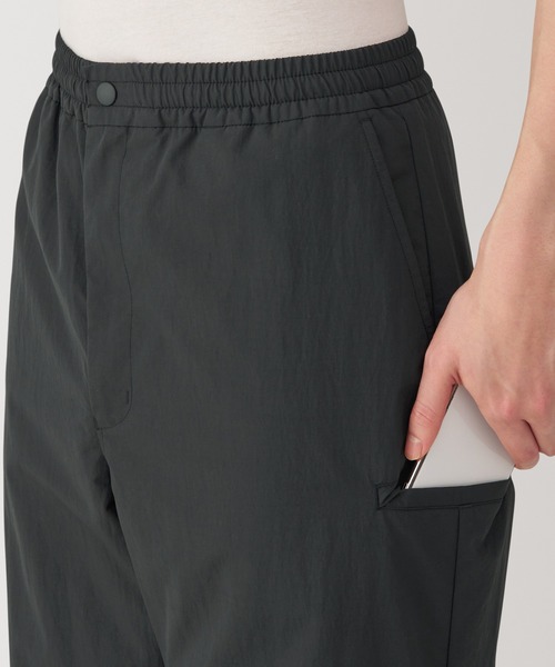 無印良品(ムジルシリョウヒン)の「〔MUJI WALKER〕紳士 撥水保温ウィンドパンツ(その他パンツ・メンズ・ブラック/ネイビー/グレー系・S/M/L/XL)」の11枚目の写真