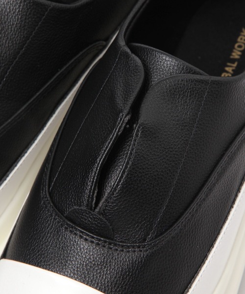 GLOBAL WORK（グローバルワーク）の「エアかる厚底スリッポン/135743（スリッポン・レディース・ブラック/アイボリー・LARGE/SMALL/MEDIUM）」の11枚目の写真