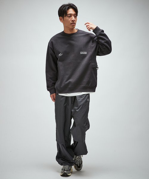 B.C STOCK(ベーセーストック)の「OLIVEDRAB CARRY ポケット スウェット(スウェット・メンズ・ホワイト/グレー/スミクロ・MEDIUM/LARGE)」の11枚目の写真