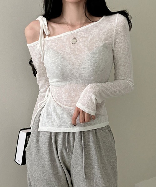 Per sist ence（パーシエンス）の「リボンワンオフショルダーカットソー（Tシャツ/カットソー・レディース・ベージュ/ホワイト/グレー・FREE）」の10枚目の写真