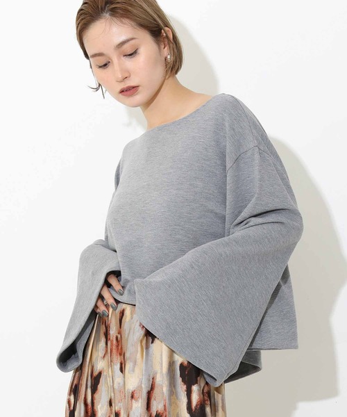 Gready Brilliant(グレディブリリアン)の「袖フレアカットソー(Tシャツ/カットソー・レディース・ブラック/グレー/ダークブラウン/ホワイト・FREE)」の3枚目の写真