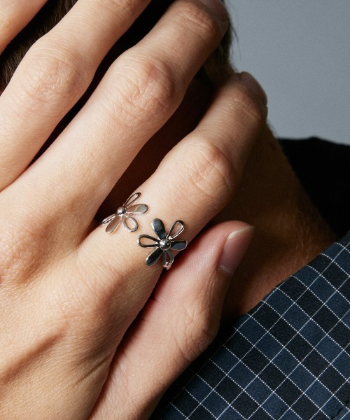 rehacer（レアセル）の「rehacer : Florette  Open Ring  / フロレットオープンリング / Silver 925（リング・メンズ・シルバー/ゴールド・FREE）」の3枚目の写真