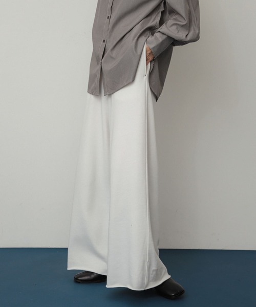 SENSE OF PLACE by URBAN RESEARCH（センスオブプレイスバイアーバンリサーチ）の「セルフカットスウェットパンツ（スウェットパンツ・レディース・ネイビー/グレー/オフホワイト・ONE）」の4枚目の写真