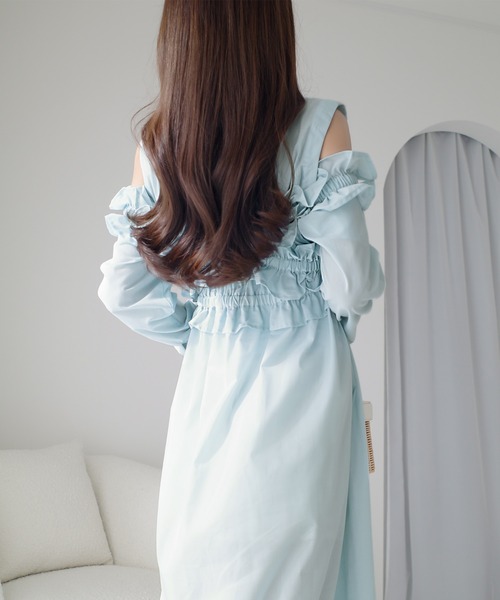 mily bilet（ミウィビレット）の「【mily bilet】夏の装いに映える、主役級の存在感♪着こなし自在の特別な一枚。マルチウェイビスチェドッキングストライプシャツワンピース（シャツワンピース・レディース・ブルー/ピンクベージュ/サックスブルー・LARGE/MEDIUM/SMALL/X-LARGE）」の7枚目の写真