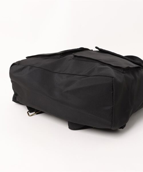 CURI BISCUI（キュリ　ビスキュイ）の「2WAY 巾着リュック（バックパック/リュック・レディース・ベージュ/ブラック/グレー・FREE）」の4枚目の写真