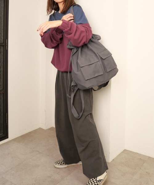 CURI BISCUI（キュリ　ビスキュイ）の「2WAY 巾着リュック（バックパック/リュック・レディース・ベージュ/ブラック/グレー・FREE）」の7枚目の写真