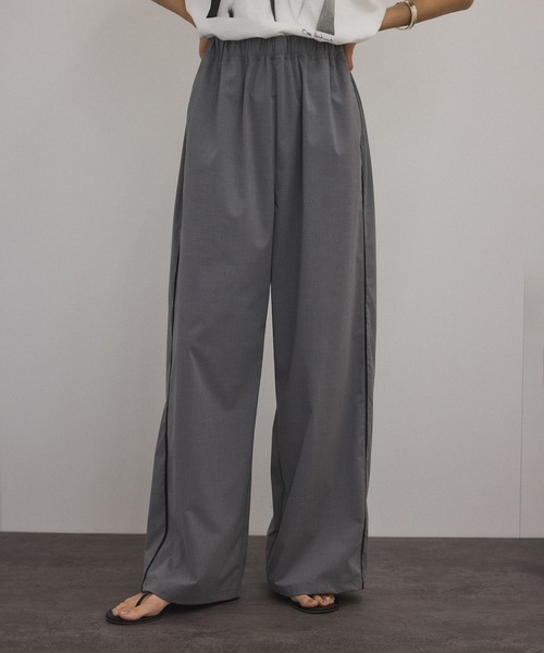 SALON adam et rope'（サロン アダム エ ロペ）の「【ZOZOTOWN限定】サイドラインイージーパンツ（その他パンツ・レディース・グレー/ベージュ/ブラウン系その他2/ブラック・XS/L/M/S）」の2枚目の写真