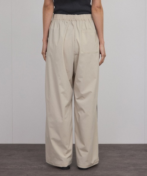 SALON adam et rope'（サロン アダム エ ロペ）の「【ZOZOTOWN限定】サイドラインイージーパンツ（その他パンツ・レディース・グレー/ベージュ/ブラウン系その他2/ブラック・XS/L/M/S）」の7枚目の写真