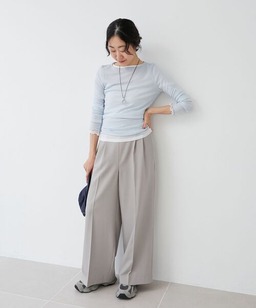 le.coeur blanc(ルクールブラン)の「シアークルーネックプルオーバー(Tシャツ/カットソー・レディース・ブラック/オフホワイト/サックスブルー/グレー/ホワイト/ネイビー・38)」の20枚目の写真