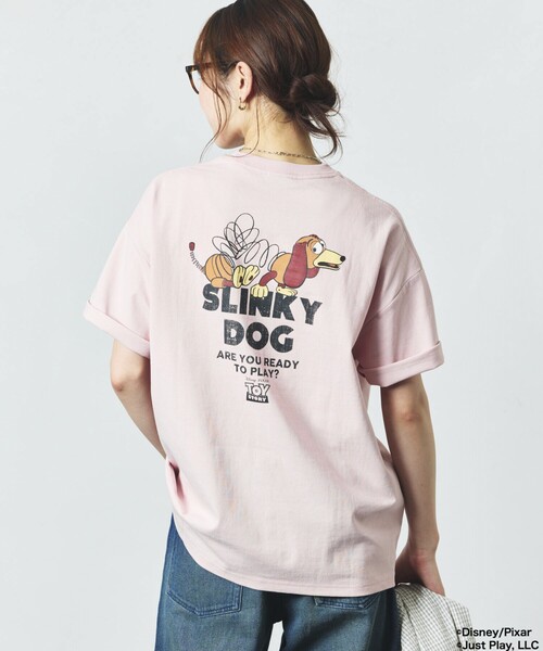 FREAK'S STORE(フリークスストア)の「限定展開【TOY STORY/トイ・ストーリー】別注 ビッグシルエット バックプリント クルーネック Tシャツ/SLINKY DOG(Tシャツ/カットソー・メンズ・アッシュグレー/ホワイト/ピンク/ブラック・SMALL/MEDIUM/LARGE)」の16枚目の写真