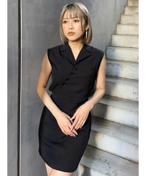 MURUA(ムルーア)の「マニッシュベストミニワンピース(ワンピース・レディース・ブラック/ベージュ/ダークグレー・FREE)」の19枚目の写真