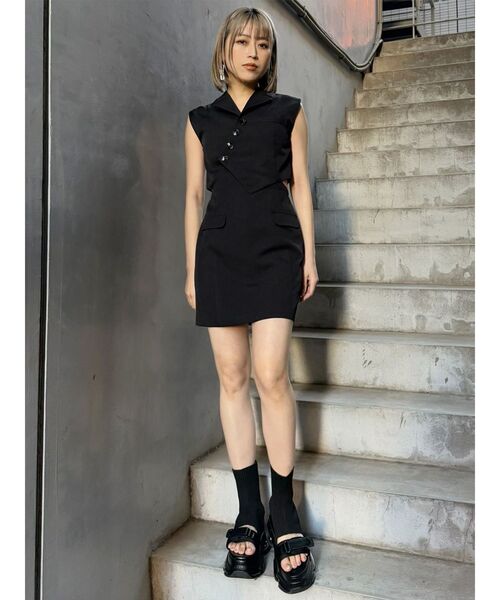 MURUA(ムルーア)の「マニッシュベストミニワンピース(ワンピース・レディース・ブラック/ベージュ/ダークグレー・FREE)」の20枚目の写真