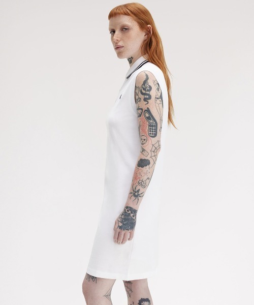 FRED PERRY（フレッドペリー）の「The Sleeveless Fred Perry Dress／フレッドペリーノースリーブポロシャツワンピース（ワンピース・レディース・ホワイト/ブラック・8/10）」の10枚目の写真