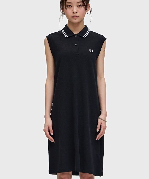 FRED PERRY（フレッドペリー）の「The Sleeveless Fred Perry Dress／フレッドペリーノースリーブポロシャツワンピース（ワンピース・レディース・ホワイト/ブラック・8/10）」の21枚目の写真