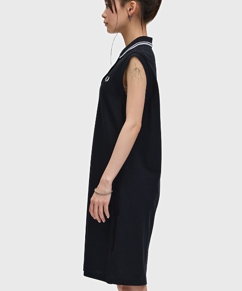 FRED PERRY（フレッドペリー）の「The Sleeveless Fred Perry Dress／フレッドペリーノースリーブポロシャツワンピース（ワンピース・レディース・ホワイト/ブラック・8/10）」の22枚目の写真