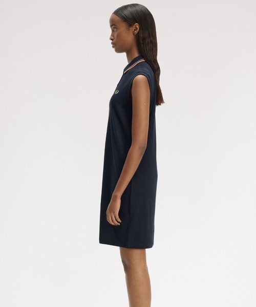 FRED PERRY（フレッドペリー）の「The Sleeveless Fred Perry Dress／フレッドペリーノースリーブポロシャツワンピース（ワンピース・レディース・ホワイト/ブラック/ネイビー/ブラック系その他・8/10）」の22枚目の写真