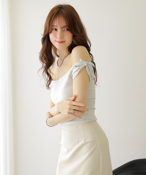 LAULEN（ローレン）の「ribbon short french sleeve tops /リボン ショート丈 カップ付き フレンチスリーブトップス（Tシャツ/カットソー・レディース・アイボリー/オートミール/ピンク・FREE）」の4枚目の写真