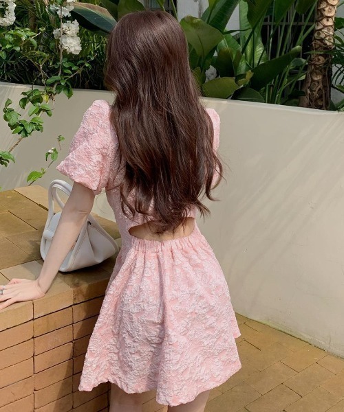 Mejoul（メジュール）の「バックオープン フラワージャガード パールボタン ミニワンピース（ワンピース・レディース・ブラック/ホワイト/ピンク・M/L）」の12枚目の写真