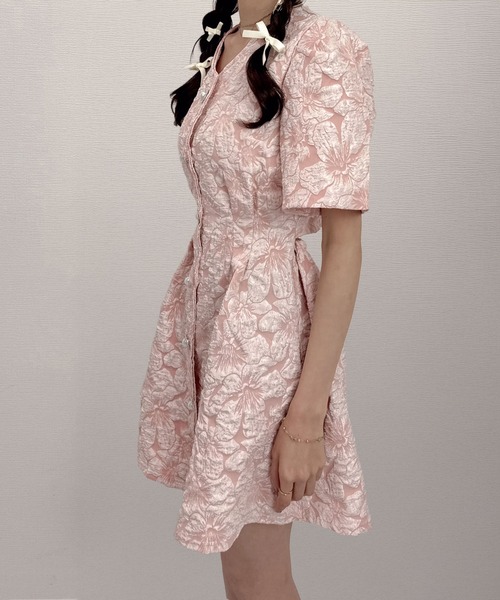 Mejoul（メジュール）の「バックオープン フラワージャガード パールボタン ミニワンピース（ワンピース・レディース・ブラック/ホワイト/ピンク・M/L）」の16枚目の写真