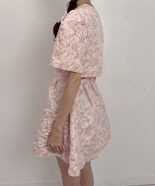 Mejoul（メジュール）の「バックオープン フラワージャガード パールボタン ミニワンピース（ワンピース・レディース・ブラック/ホワイト/ピンク・M/L）」の18枚目の写真