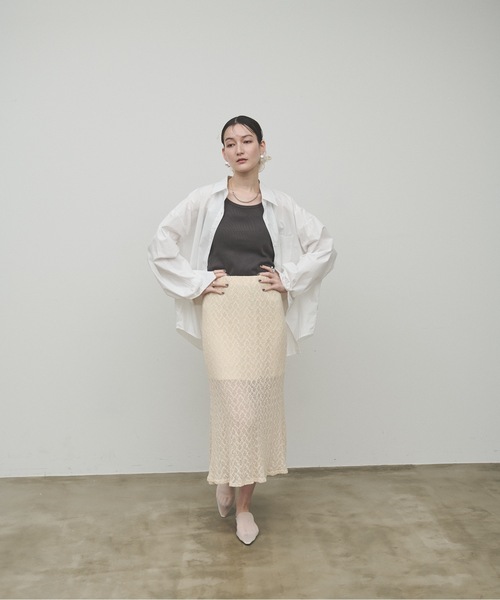Lutim by u（ルチバイユー）の「Nuanced Lace Tight Flare Skirt / ニュアンスレースタイトフレアスカート（スカート・レディース・ホワイト/ブラック/ナチュラル・FREE）」の11枚目の写真
