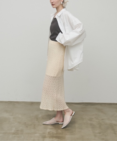 Lutim by u（ルチバイユー）の「Nuanced Lace Tight Flare Skirt / ニュアンスレースタイトフレアスカート（スカート・レディース・ホワイト/ブラック/ナチュラル・FREE）」の20枚目の写真