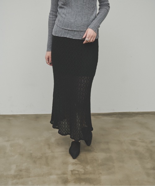 Lutim by u（ルチバイユー）の「Nuanced Lace Tight Flare Skirt / ニュアンスレースタイトフレアスカート（スカート・レディース・ホワイト/ブラック/ナチュラル・FREE）」の15枚目の写真