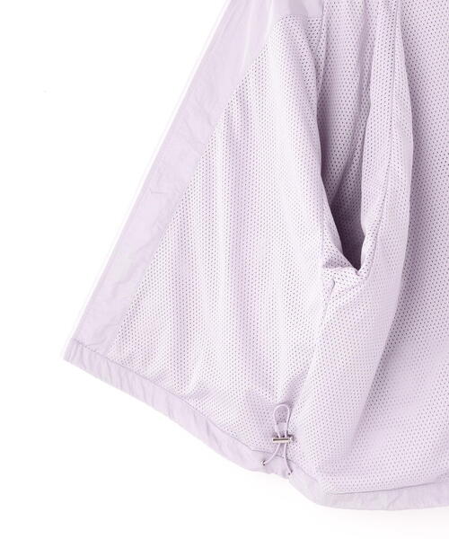 NATURAL BEAUTY BASIC(ナチュラルビューティーベーシック)の「【THINK BEAUTY】REEFIT WIND JACKET(ナイロンジャケット・レディース・オフホワイト/ライトグリーン/ラベンダー・MEDIUM)」の14枚目の写真