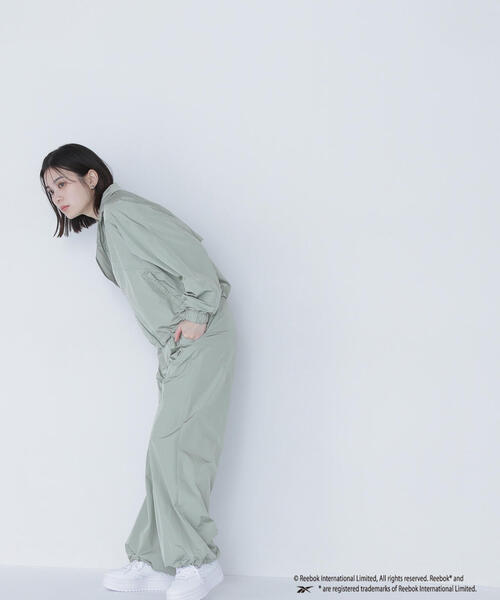 NATURAL BEAUTY BASIC(ナチュラルビューティーベーシック)の「【THINK BEAUTY】REEFIT WIND JACKET(ナイロンジャケット・レディース・オフホワイト/ライトグリーン/ラベンダー・MEDIUM)」の8枚目の写真