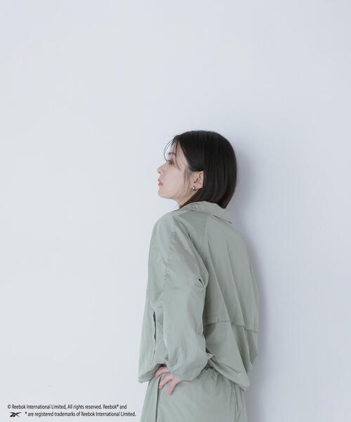 NATURAL BEAUTY BASIC(ナチュラルビューティーベーシック)の「【THINK BEAUTY】REEFIT WIND JACKET(ナイロンジャケット・レディース・オフホワイト/ライトグリーン/ラベンダー・MEDIUM)」の5枚目の写真