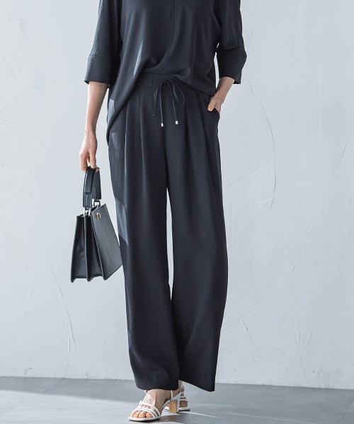 LAUTREAMONT(ロートレアモン)の「キレイ×リラックス アムンゼンワイドパンツ≪洗濯機で洗える≫(その他パンツ・レディース・ベージュ/ブラック/チャコールグレー/ライトブルー・7号/9号/11号)」の2枚目の写真