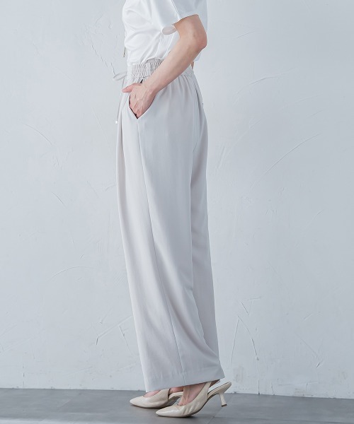 LAUTREAMONT(ロートレアモン)の「キレイ×リラックス アムンゼンワイドパンツ≪洗濯機で洗える≫(その他パンツ・レディース・ベージュ/ブラック/チャコールグレー/ライトブルー・7号/9号/11号)」の5枚目の写真