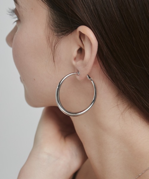 ciite' surgical stainless(シーテサージカルステンレス)の「【 金属アレルギー対応 】ボリューム フープイヤリング (両耳用) サージカルステンレス(イヤリング・レディース・シルバー/ゴールド・FREE)」の9枚目の写真