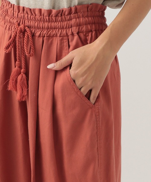 BAYFLOW（ベイフロー）の「[さらっとした穿き心地]テンセル(TM)繊維混ワイドパンツ（その他パンツ・レディース・グレイッシュベージュ/チャコール/テラコッタ/カーキ・FREE）」の16枚目の写真