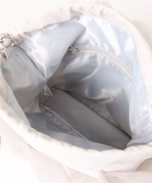 MIAN (ミアン)の「【MIAN】2wayボリュームチュールフリル ドロスト巾着バッグ ショルダーバッグ 結婚式 二次会 オケージョン / 2251-299-1(ショルダーバッグ・レディース・ブラック/ピンク/ブルー/グレー・FREE)」の8枚目の写真