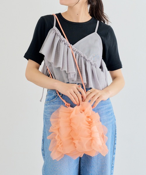 MIAN (ミアン)の「【MIAN】2wayボリュームチュールフリル ドロスト巾着バッグ ショルダーバッグ 結婚式 二次会 オケージョン / 2251-299-1(ショルダーバッグ・レディース・ブラック/ピンク/ブルー/グレー・FREE)」の17枚目の写真