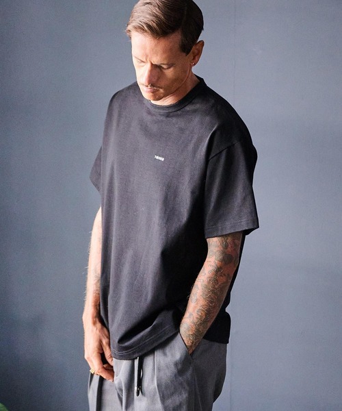 THEOREM(セオレム)の「mt9796- Embroidered Tee Tシャツ(Tシャツ/カットソー・メンズ・ブラック/ダークネイビー/ホワイト・L/XL/M)」の20枚目の写真