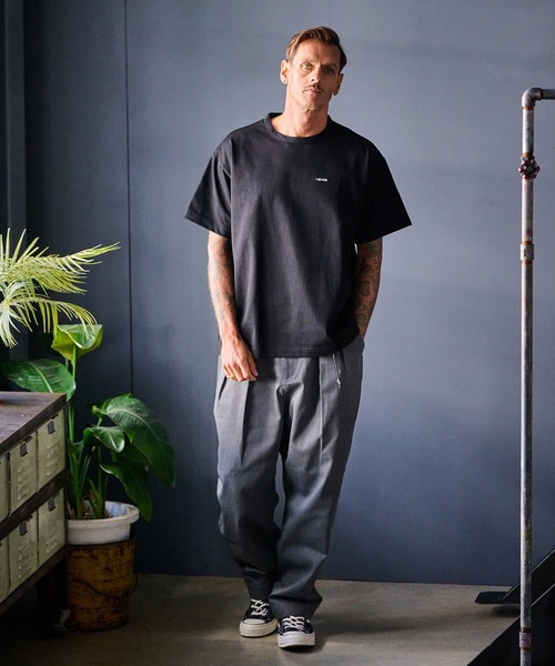 THEOREM(セオレム)の「mt9796- Embroidered Tee Tシャツ(Tシャツ/カットソー・メンズ・ブラック/ダークネイビー/ホワイト・L/XL/M)」の19枚目の写真