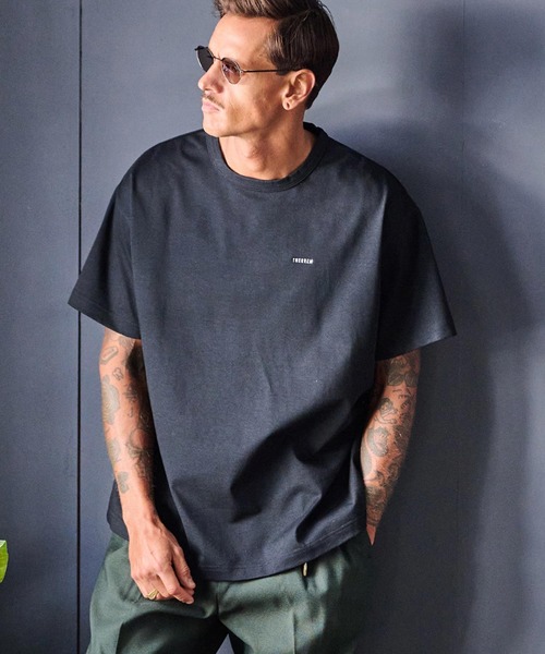 THEOREM(セオレム)の「mt9796- Embroidered Tee Tシャツ(Tシャツ/カットソー・メンズ・ブラック/ダークネイビー/ホワイト・L/XL/M)」の15枚目の写真