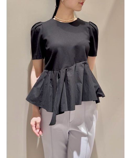 新品タグ付き★SNIDEL ペプラムクロップドトップス SNIDEL（スナイデル）の「ペプラムクロップドトップス（ニット